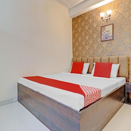 Hotel O Sky View Ludhiana Exteriör bild