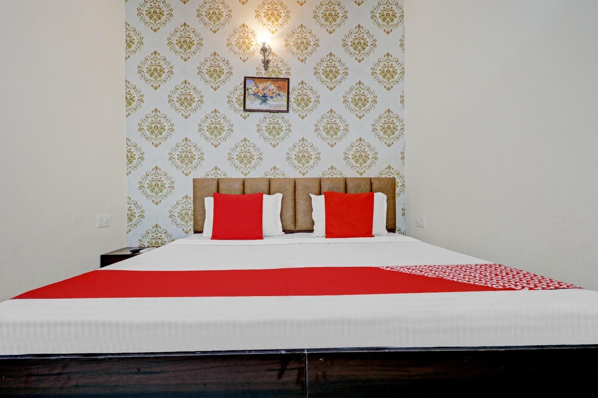 Hotel O Sky View Ludhiana Exteriör bild