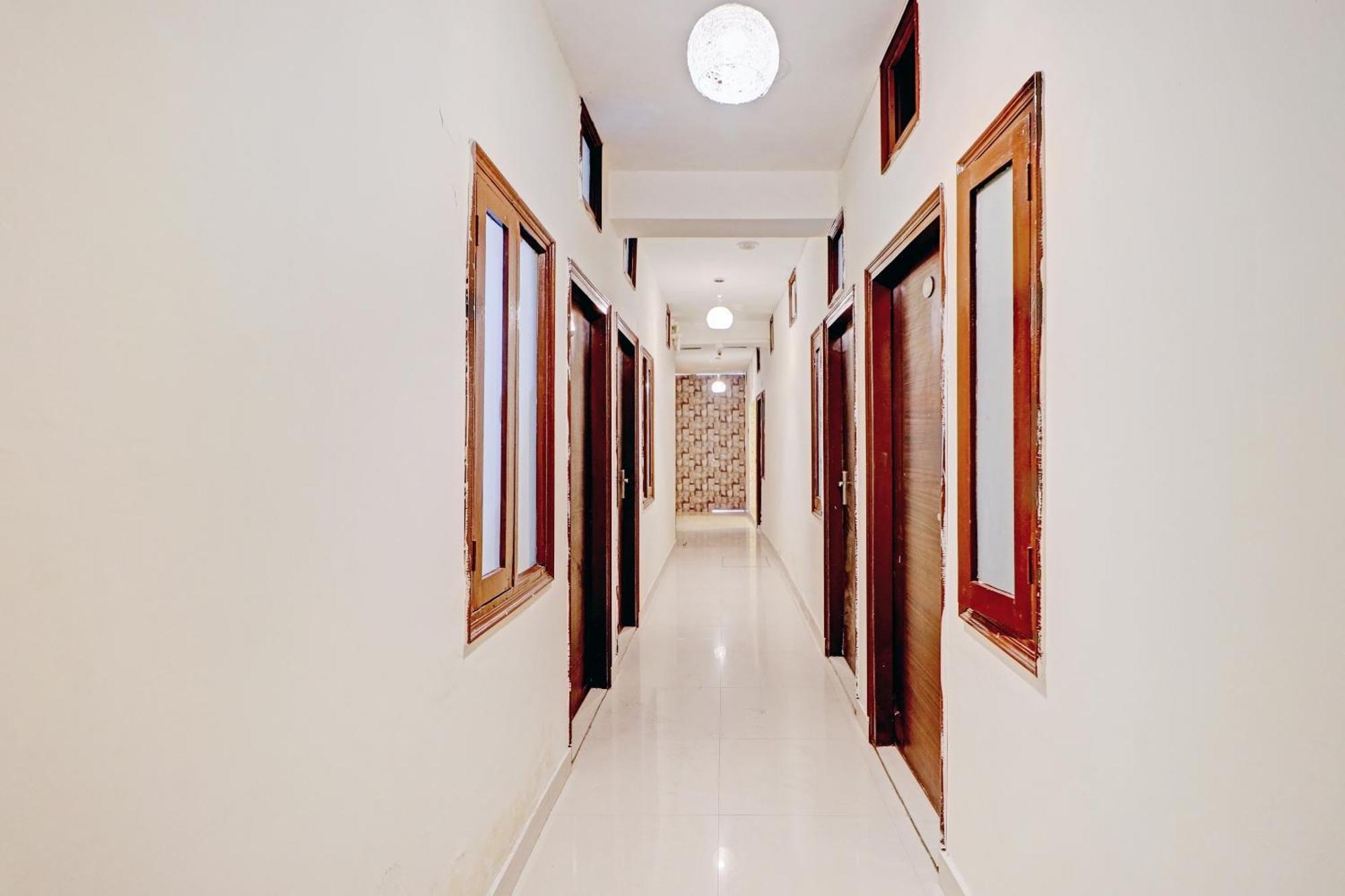 Hotel O Sky View Ludhiana Exteriör bild